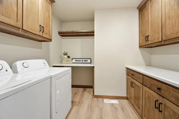 $599,900 | 2645 Cornell Aveenue, Neenah, WI 54956