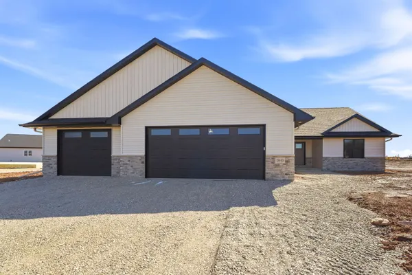 $599,900 | 2645 Cornell Aveenue, Neenah, WI 54956