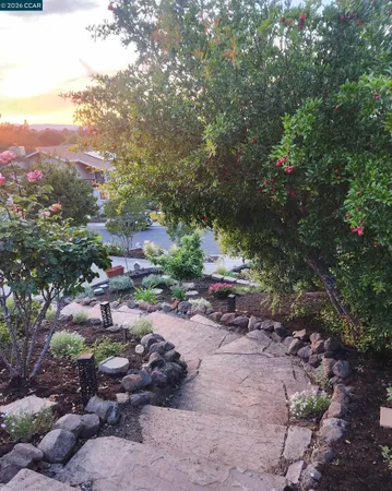 $1,398,000 | 5530 Merritt Drive, Concord, CA 94521