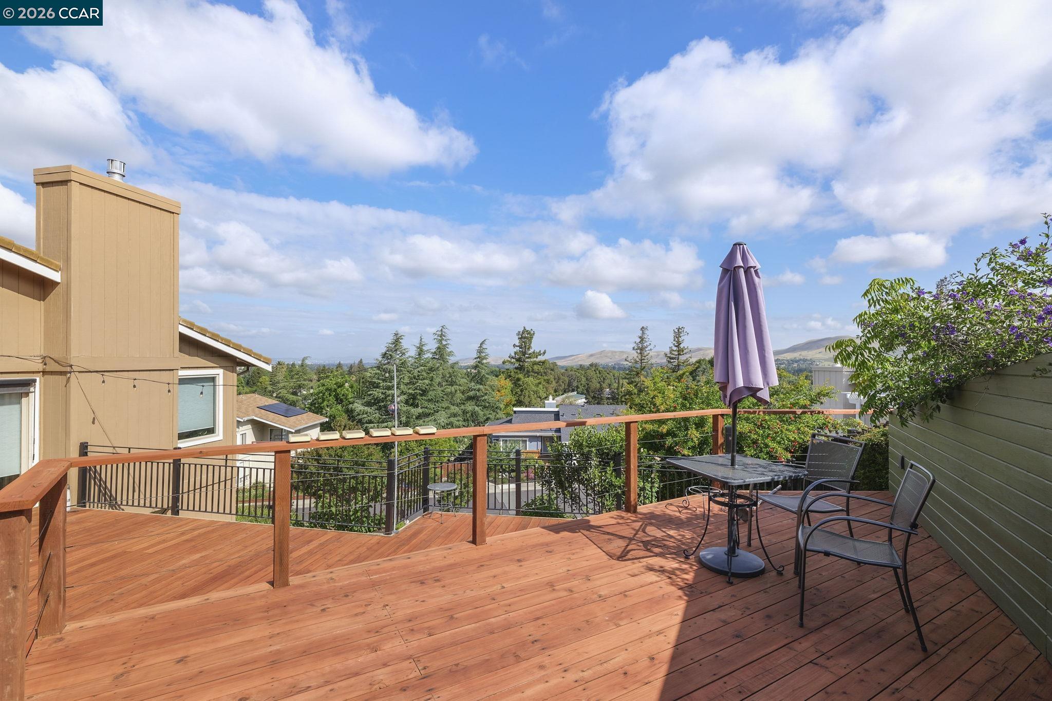 5530 Merritt Drive Concord, CA 94521 - Photo 19 of 59 2 tier deck w/ view