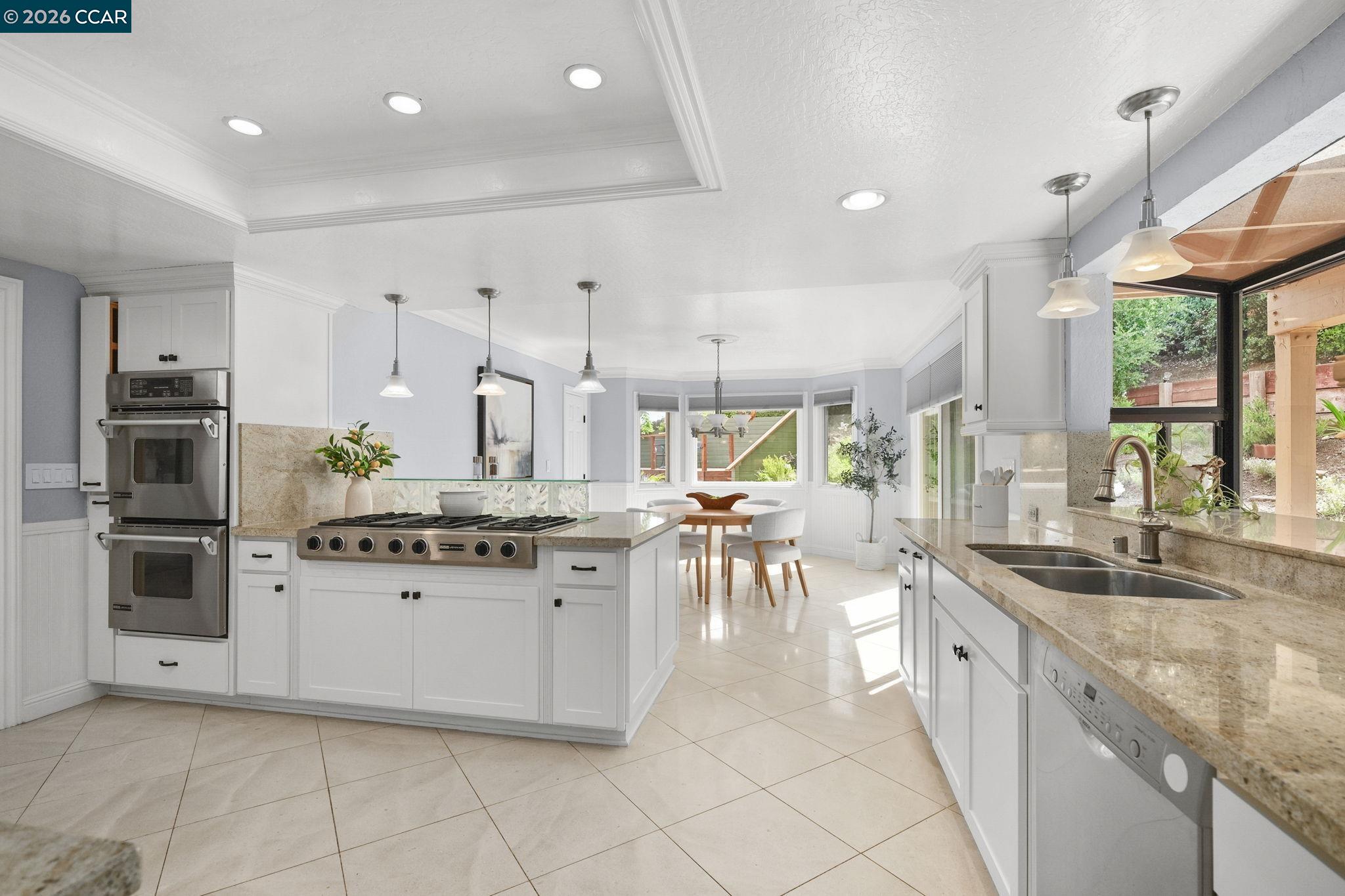 5530 Merritt Drive Concord, CA 94521 - Photo 4 of 59