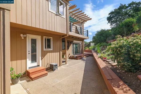 $1,398,000 | 5530 Merritt Drive, Concord, CA 94521