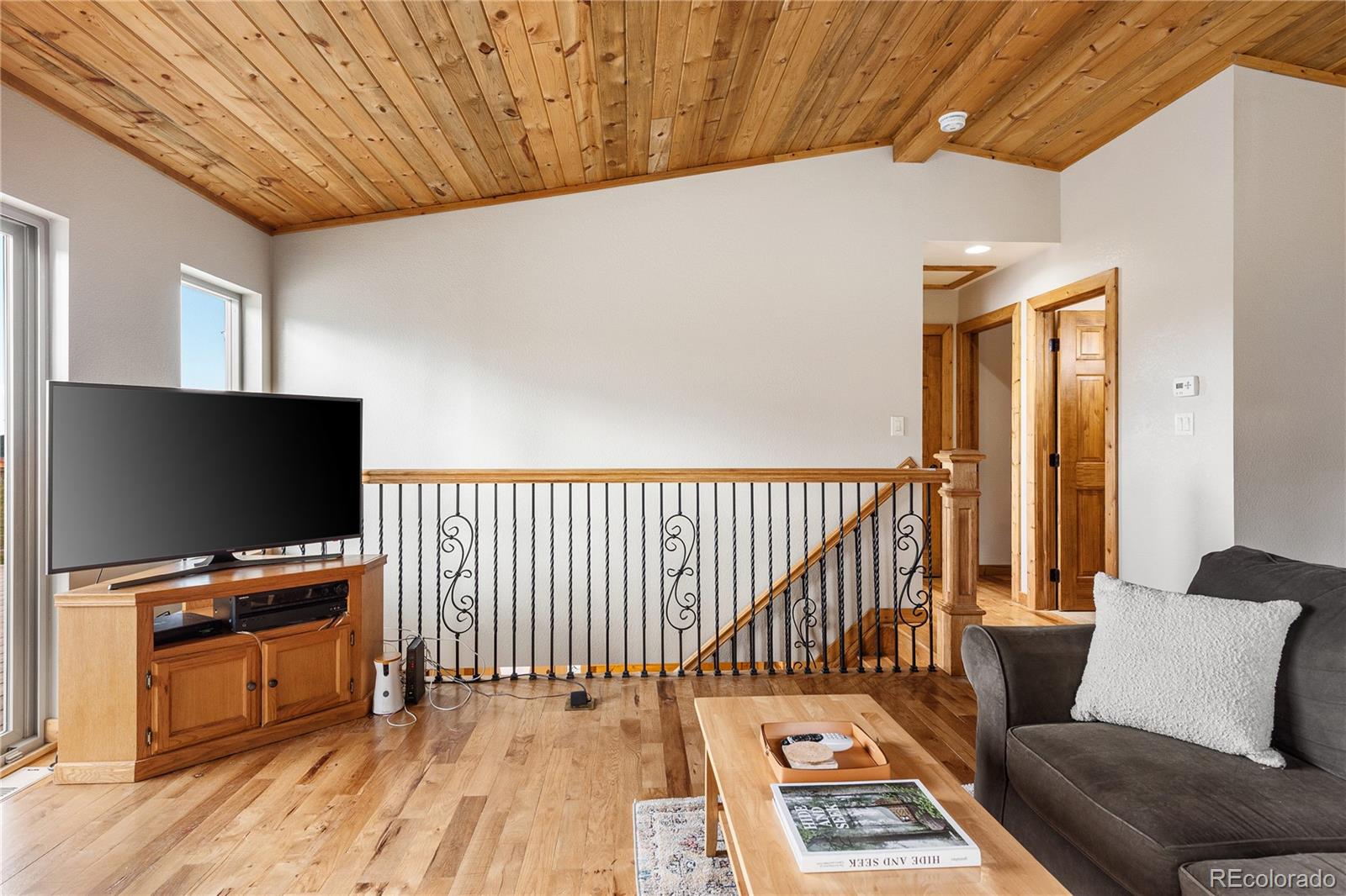 6773 Snowshoe Trail Evergreen, CO 80439 - Photo 7 of 41