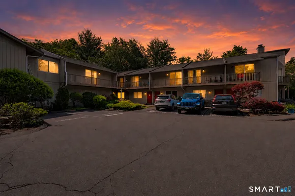 $499,000 | 100 Wolfpit Avenue, Unit 14, Norwalk, CT 06851