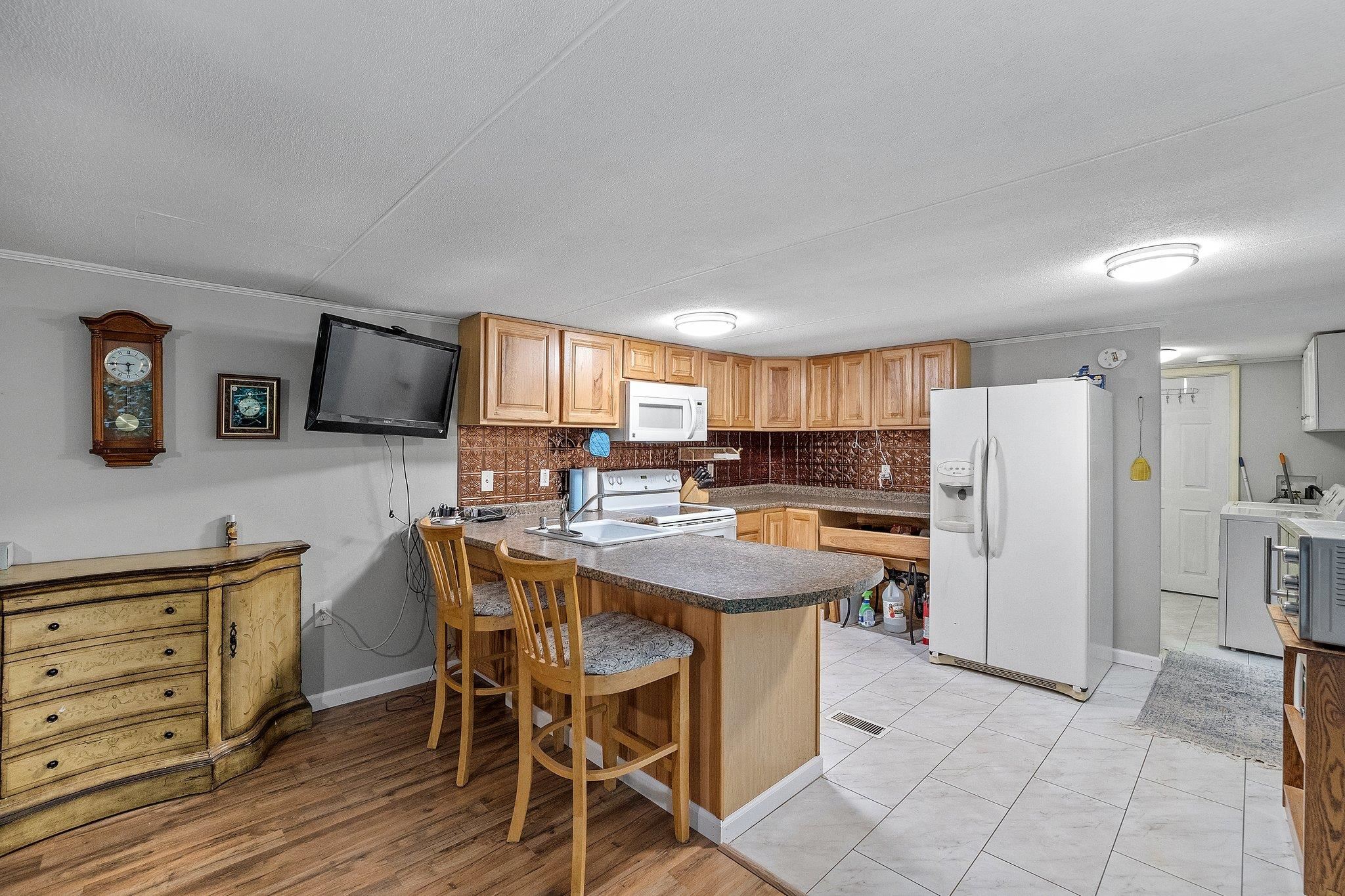 61 Gile Pond Road Franklin, NH 03235 - Photo 5 of 40 Gallery Image 5