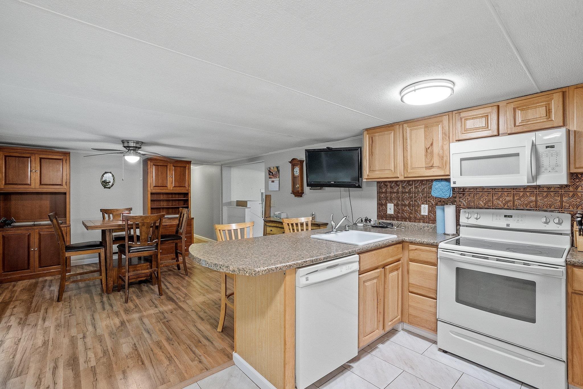 61 Gile Pond Road Franklin, NH 03235 - Photo 8 of 40 Gallery Image 8