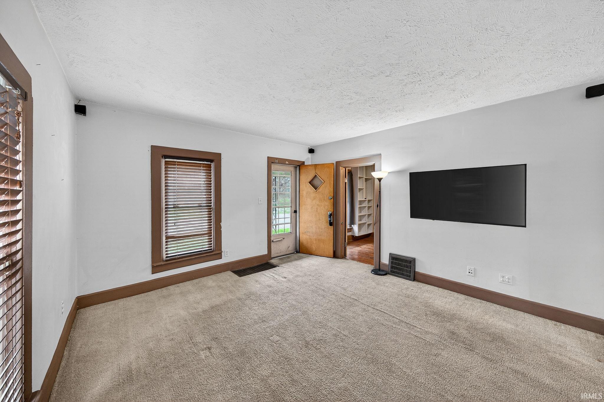 26666 Edison Road South Bend, IN 46628 - Photo 8 of 17 Gallery Image 8