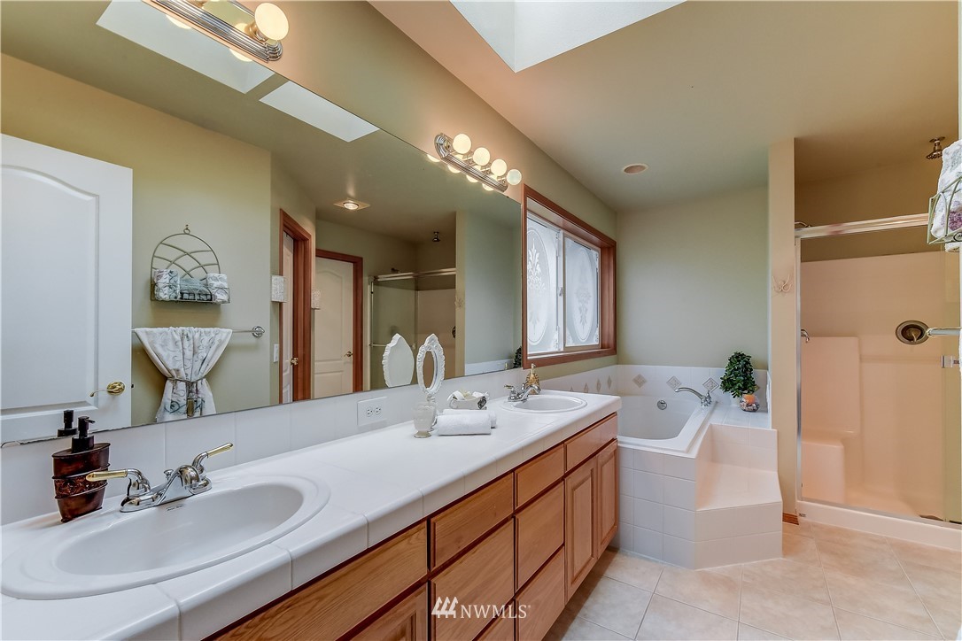 3201 186th Place Southeast Bothell, WA 98012 - Photo 16 of 25 Gallery Image 16