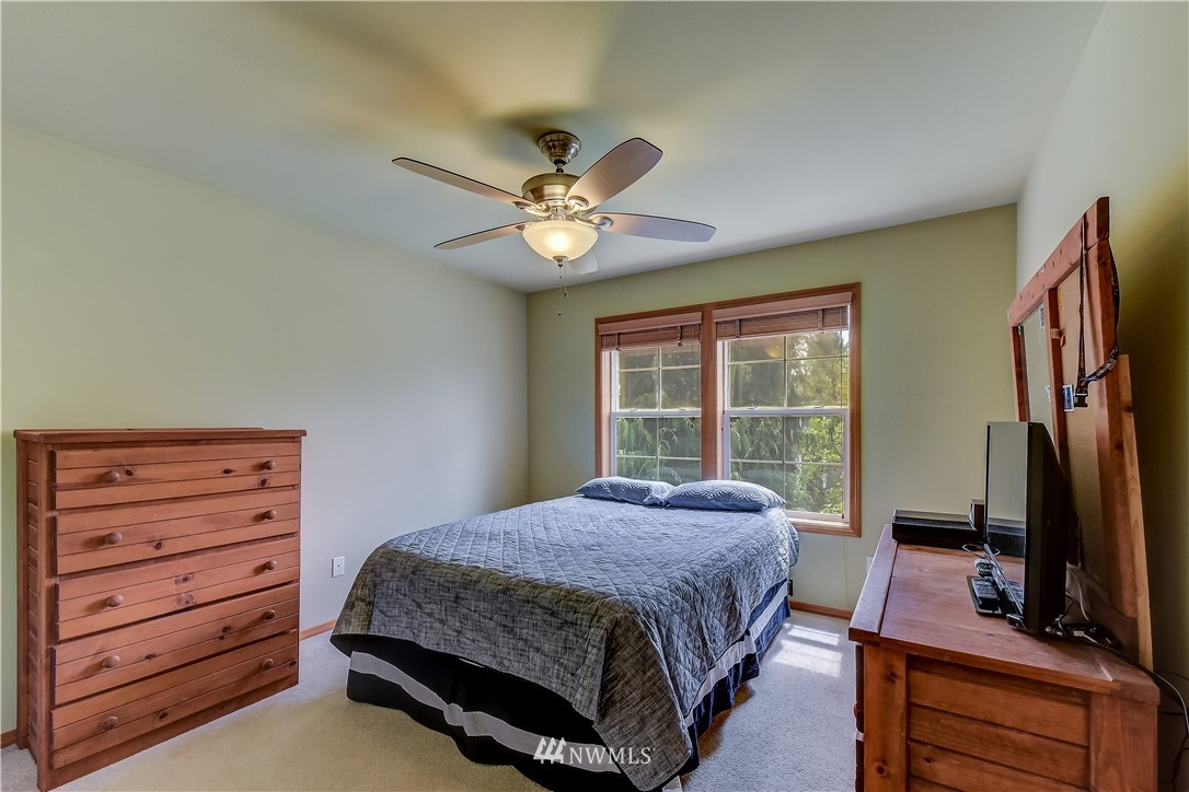 3201 186th Place Southeast Bothell, WA 98012 - Photo 17 of 25 Gallery Image 17