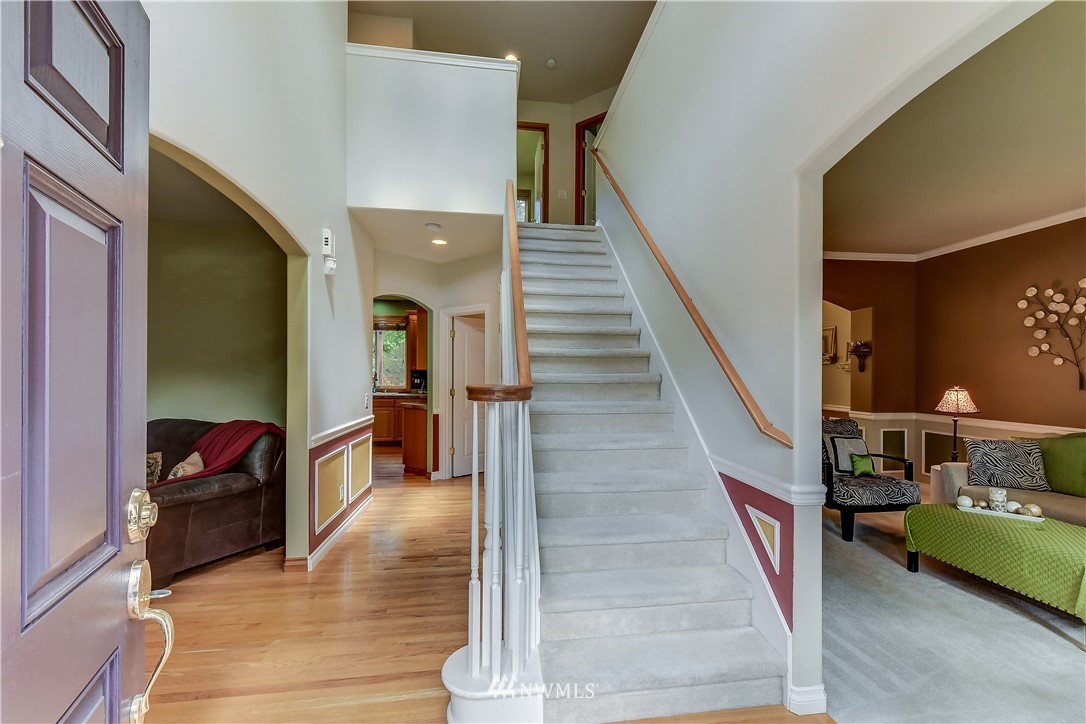 3201 186th Place Southeast Bothell, WA 98012 - Photo 3 of 25 Gallery Image 3