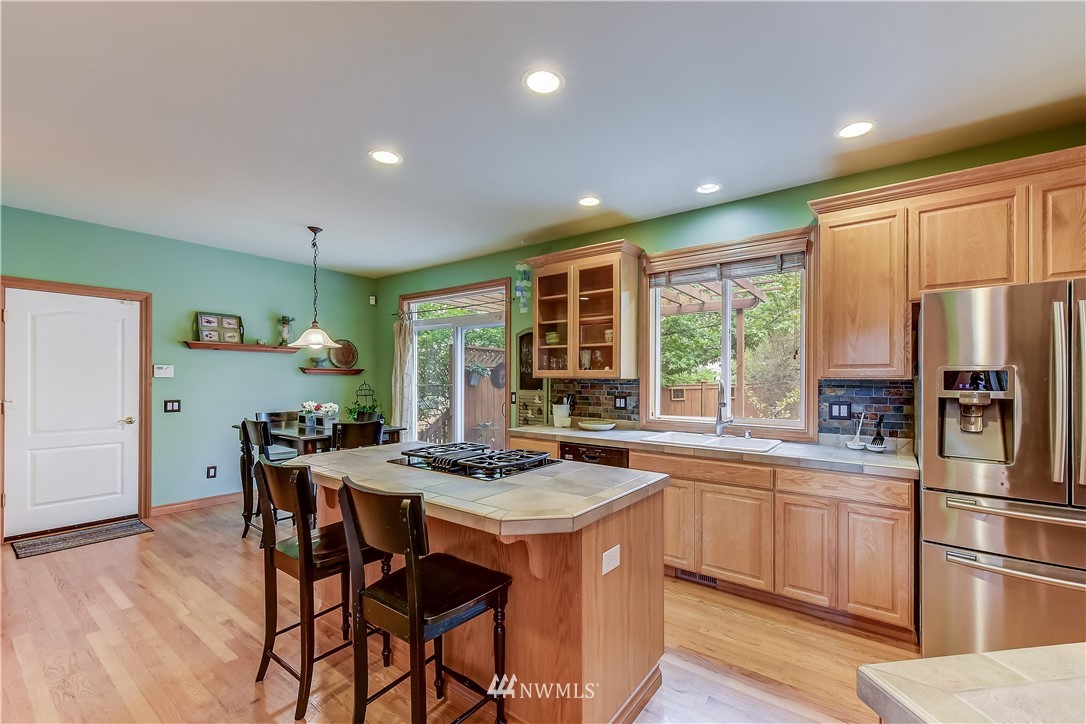 3201 186th Place Southeast Bothell, WA 98012 - Photo 8 of 25 Gallery Image 8