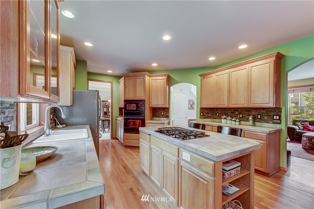 3201 186th Place Southeast Bothell, WA 98012 - Photo 9 of 25 Gallery Image 9