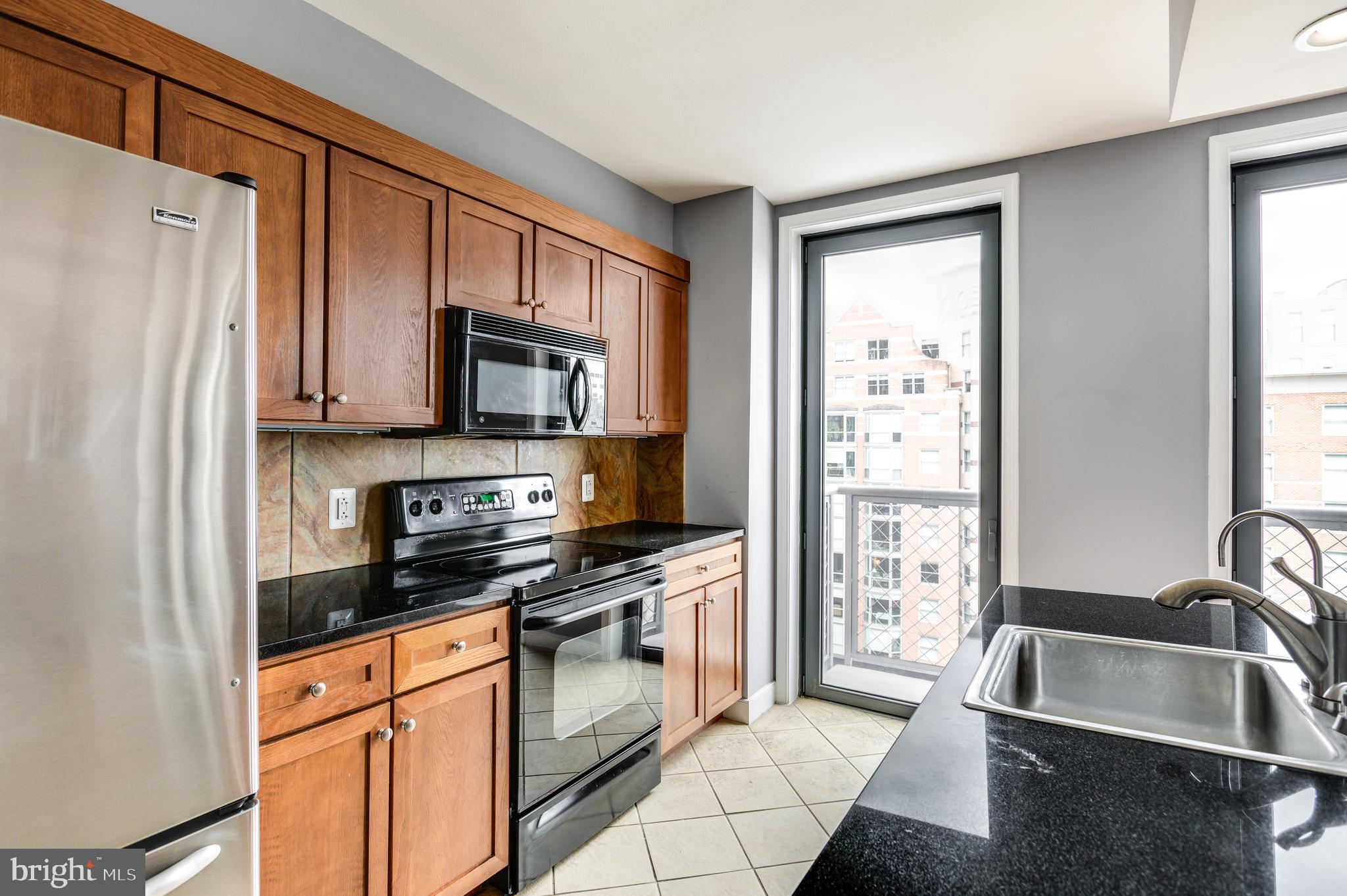 616 E Street Northwest, Unit 918 Washington, DC 20004 - Photo 6 of 49