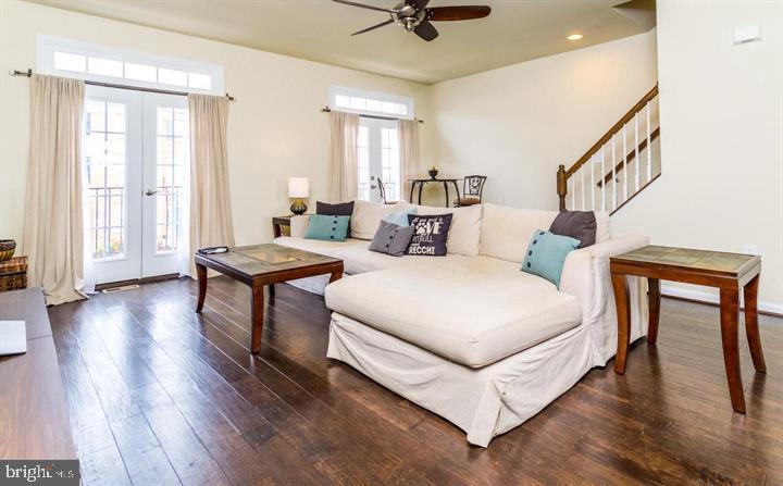 42799 Hay Road Ashburn, VA 20147 - Photo 13 of 27
