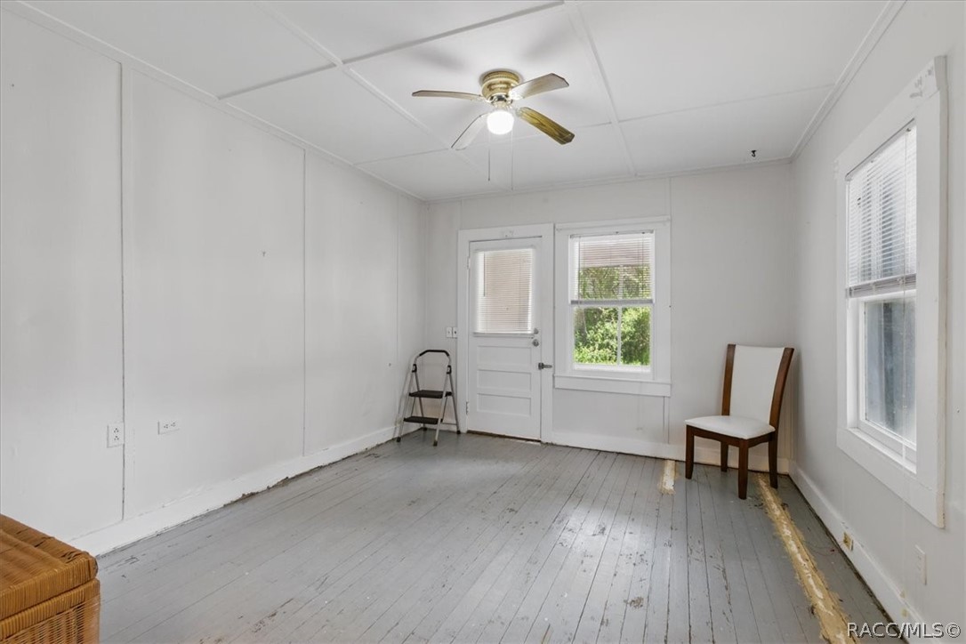 6 62nd Street Yankeetown, FL 34498 - Photo 46 of 55 a living room with furniture and a window