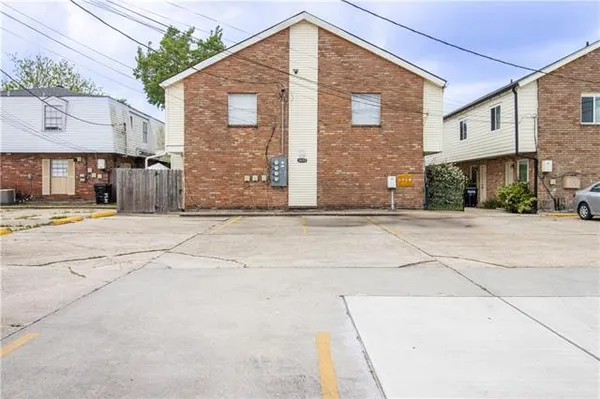 $640,000 | 1428 Hickory Avenue, Harahan, LA 70123