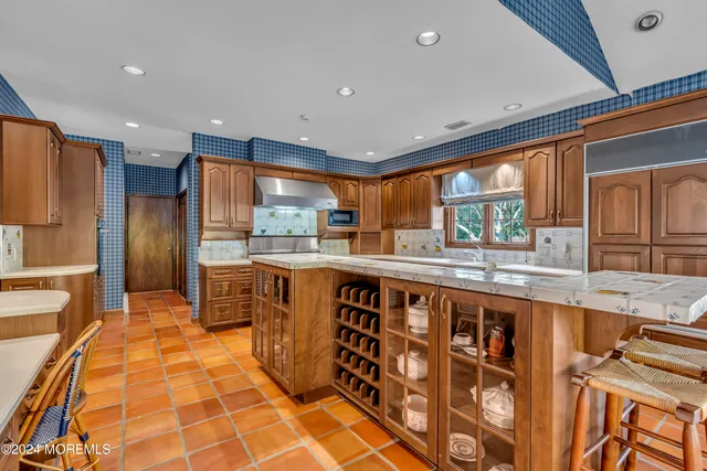 a house view with a outdoor space