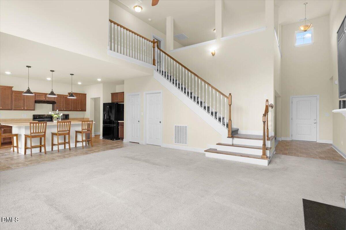 704 Haw River Hopedale Road Burlington, NC 27217 - Photo 12 of 49 Living Room