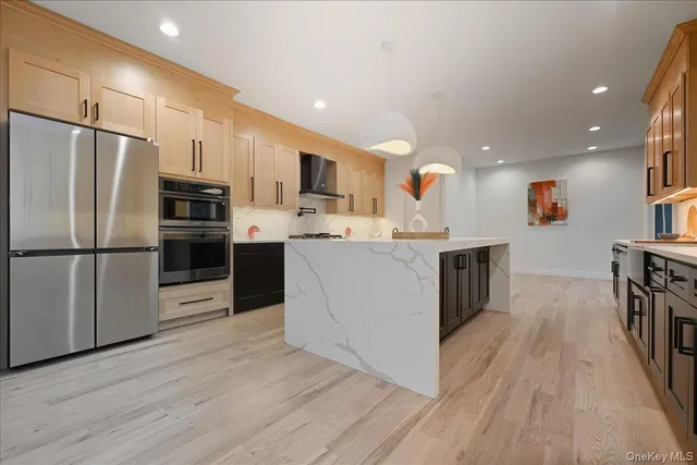 $1,689,100 | 267 Sprucewood Drive, Levittown, NY 11756