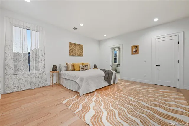 $1,689,100 | 267 Sprucewood Drive, Levittown, NY 11756