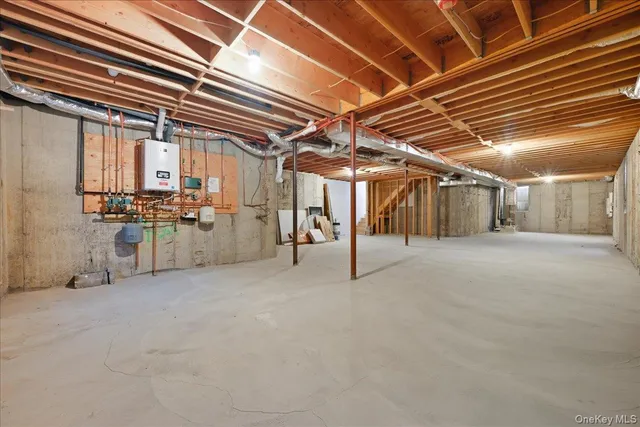 $1,689,100 | 267 Sprucewood Drive, Levittown, NY 11756