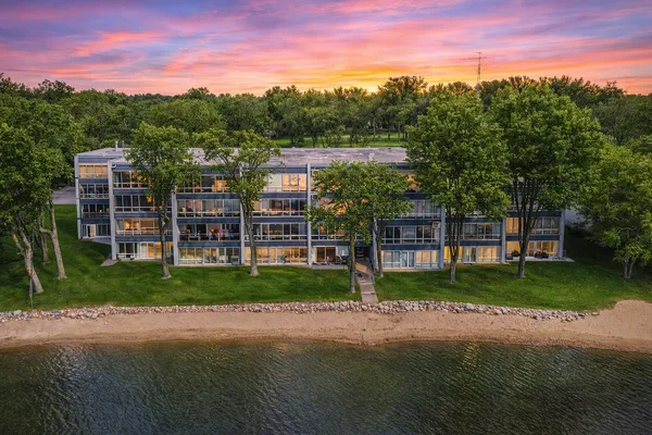$449,000 | 315 Park Lake Boulevard, Unit 414, Detroit Lakes, MN 56501