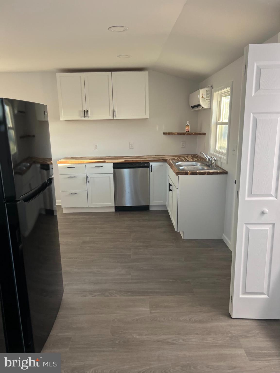 24291 Hollyville Road Millsboro, DE 19966 - Photo 6 of 12