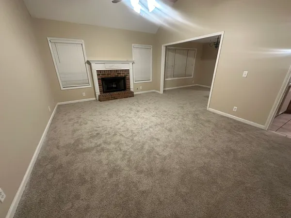 $1,950 | 10005 Syracuse Drive, Smyrna, TN 37167