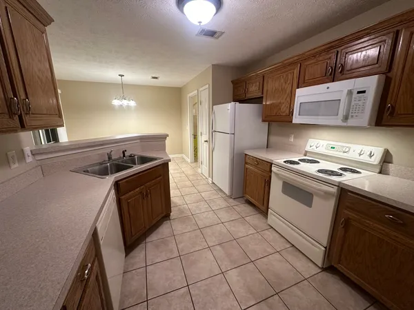 $1,950 | 10005 Syracuse Drive, Smyrna, TN 37167