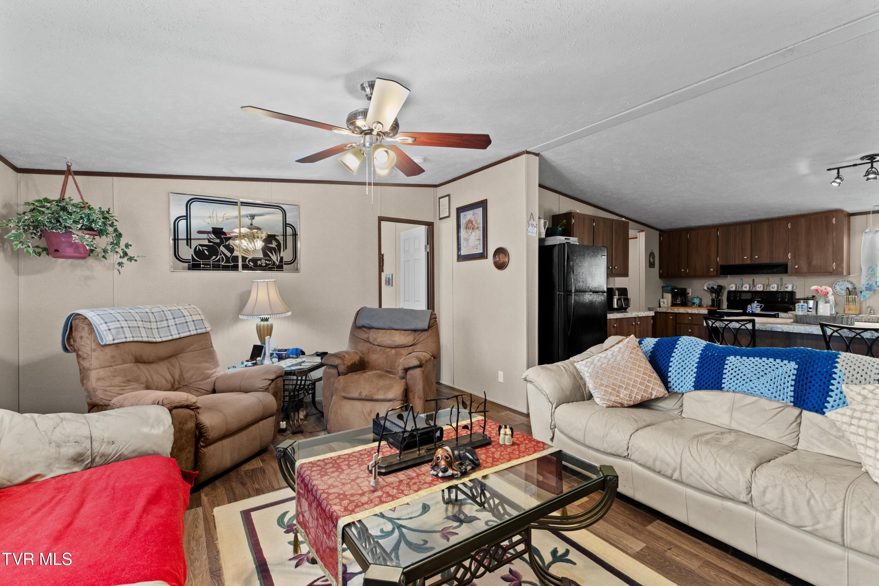 7812 Stagecoach Road Whitesburg, TN 37891 - Photo 5 of 31 004-7812StagecoachRoad-Whitesburg-TN-378