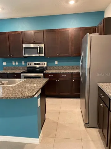 $2,300 | 3250 Pleasant Willow Court, Brandon, FL 33511