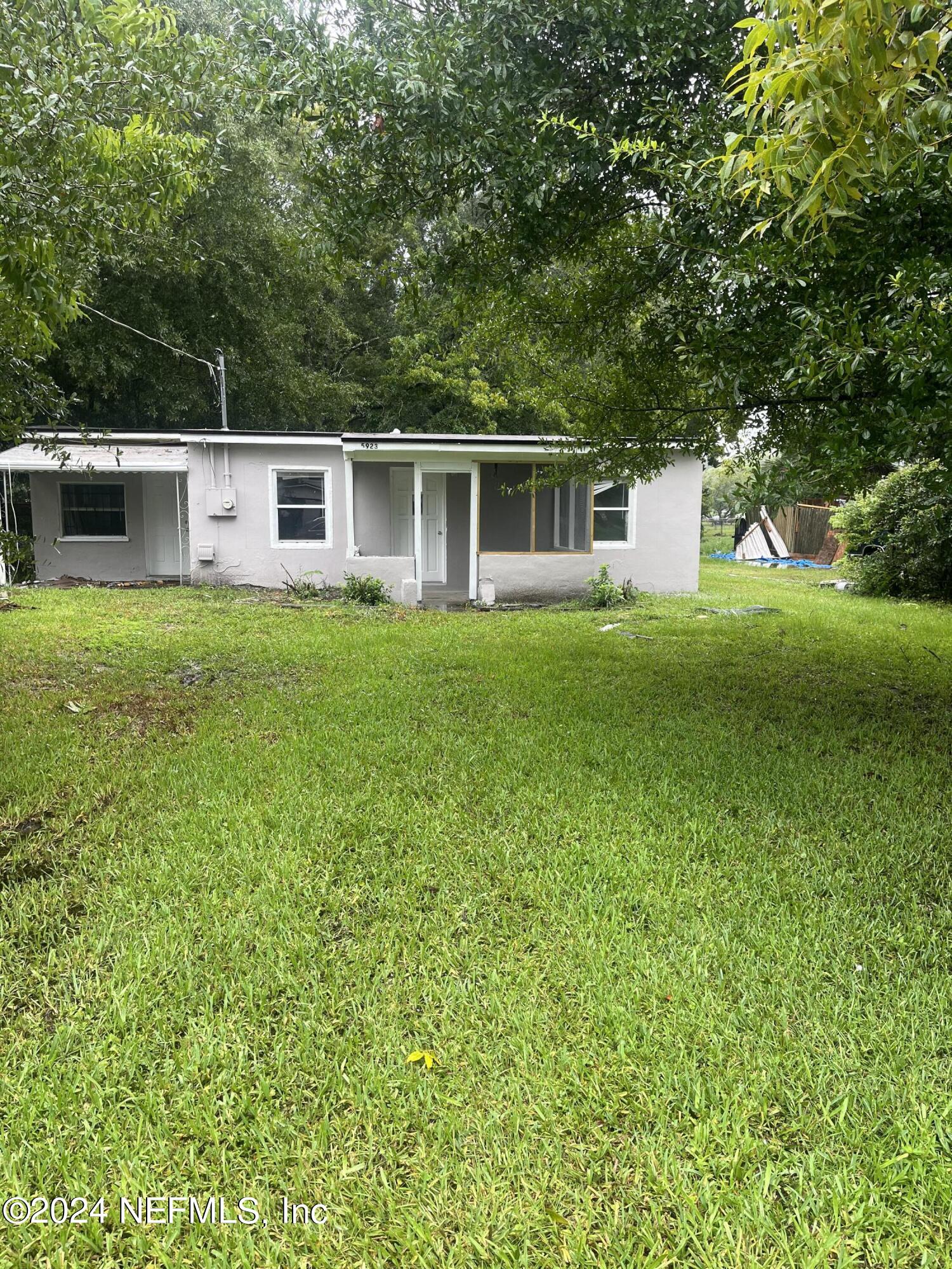 5923 Carnation Road Jacksonville, FL 32209 - Photo 1 of 5 IMG_2190 (1)