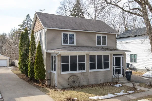 $199,900 | 212 4th Street, Neenah, WI 54956