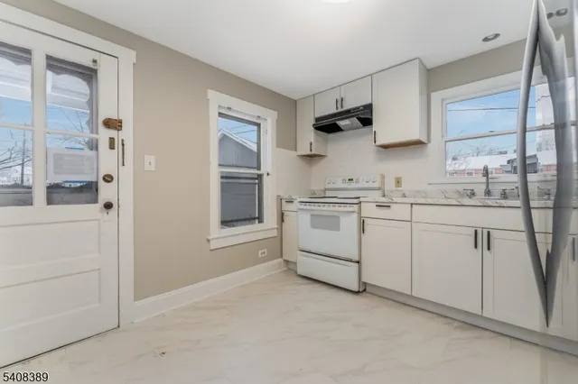 $2,950 | 22 Park Avenue, Flemington, NJ 08822