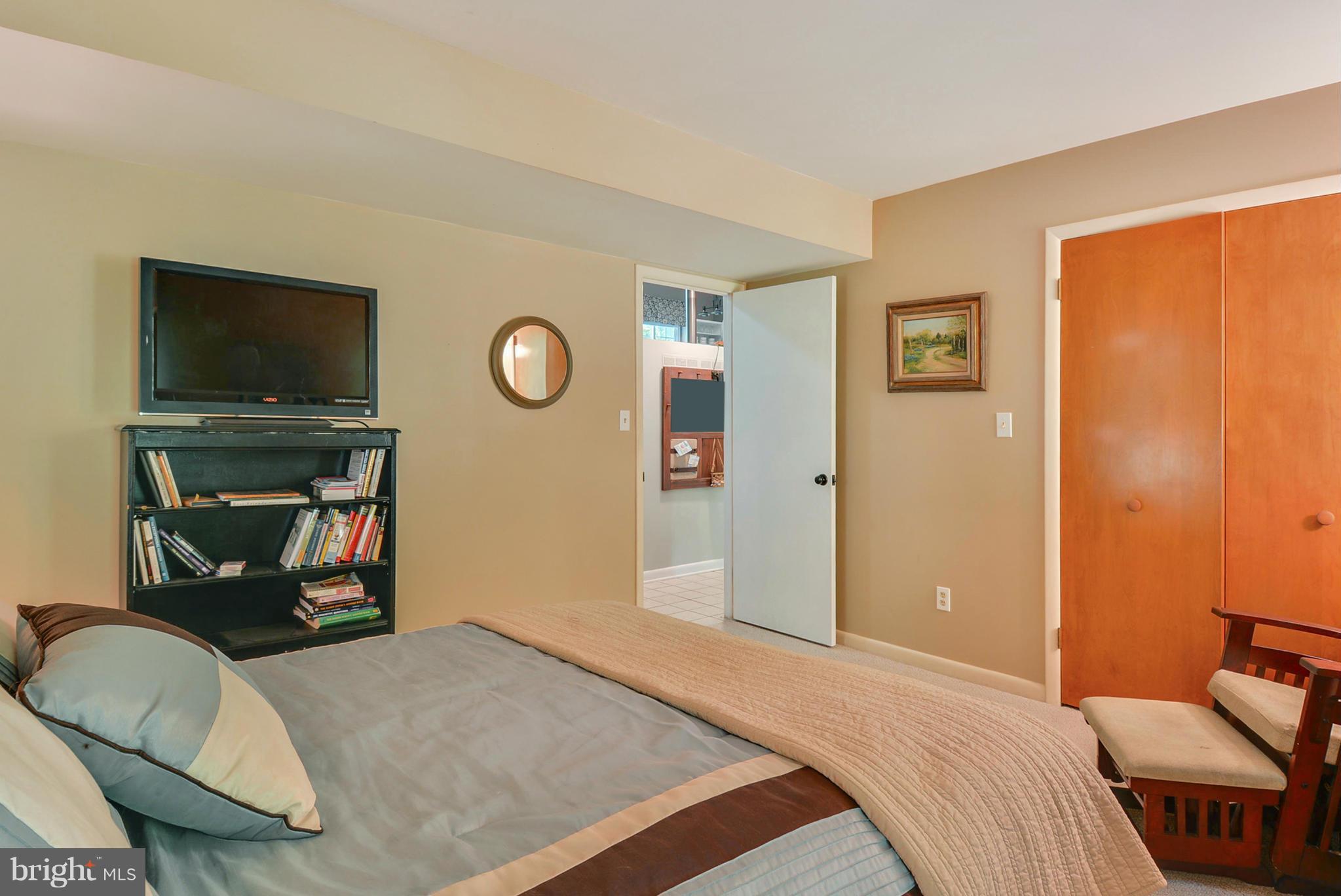2653 Carrollton Road Annapolis, MD 21403 - Photo 19 of 29 Bedroom