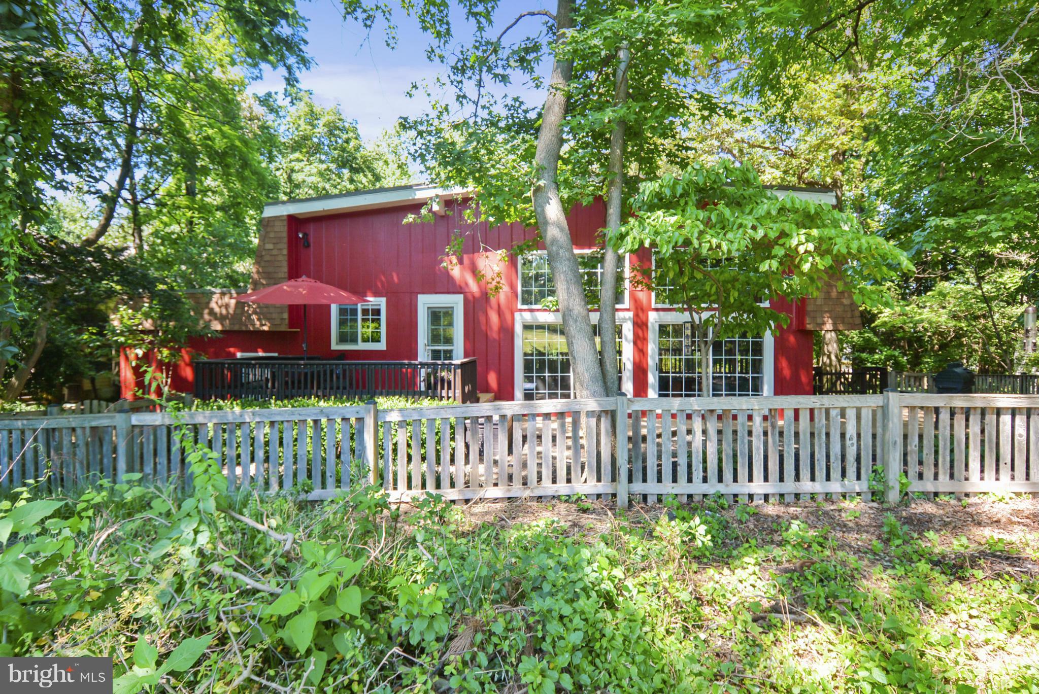 2653 Carrollton Road Annapolis, MD 21403 - Photo 22 of 29 Exterior (Rear)