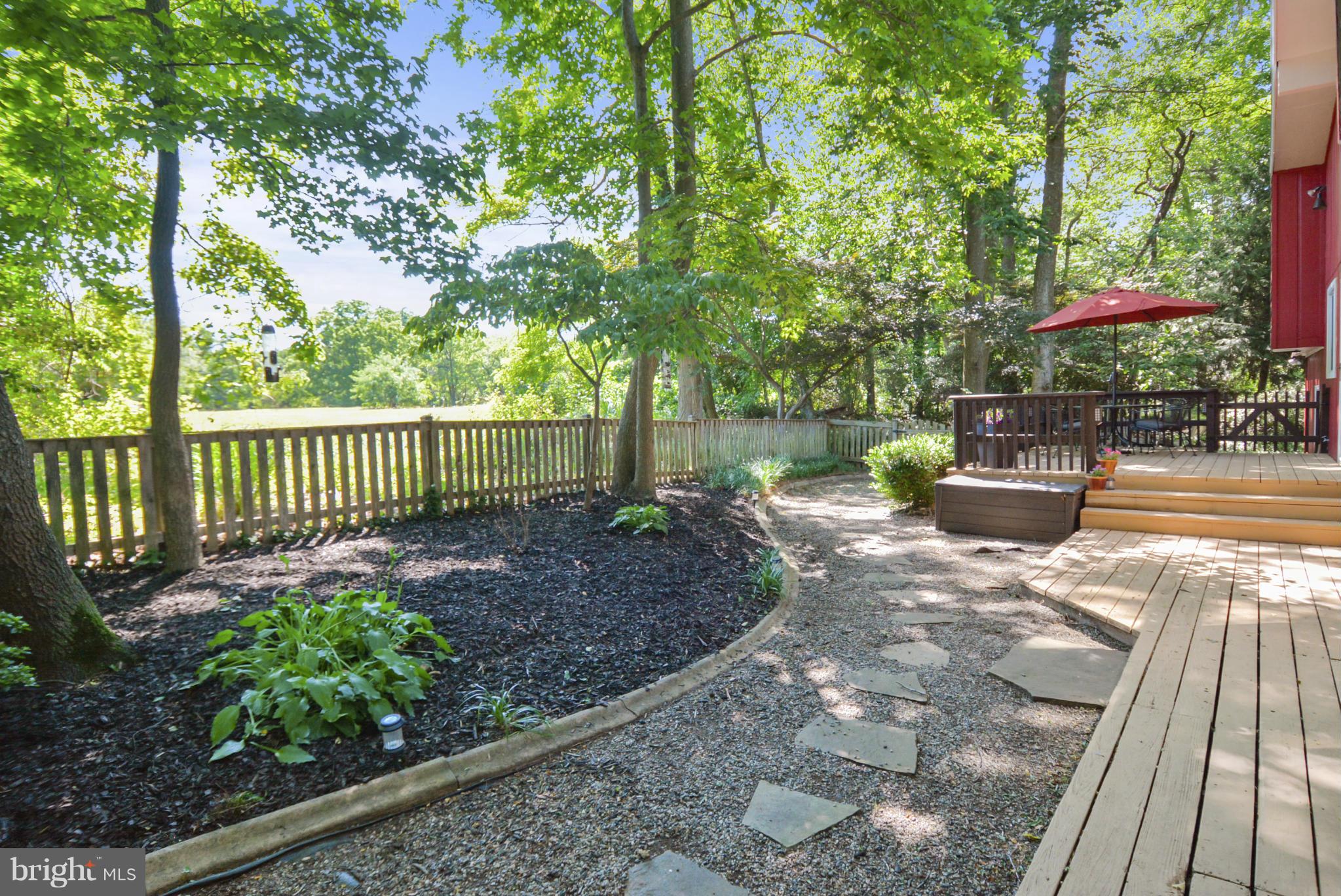2653 Carrollton Road Annapolis, MD 21403 - Photo 24 of 29 Exterior (Rear)