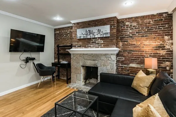$4,395 | 41 Grove Boston Ma, Unit 4, Boston, MA 02114