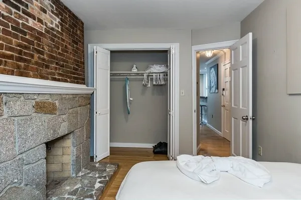 $4,395 | 41 Grove Boston Ma, Unit 4, Boston, MA 02114