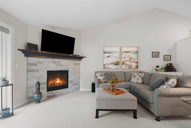 $399,900 | 1855 Southbridge Road, De Pere, WI 54115