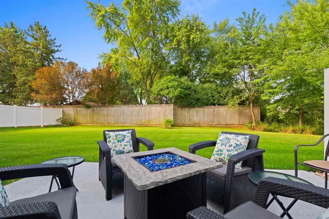 $399,900 | 1855 Southbridge Road, De Pere, WI 54115