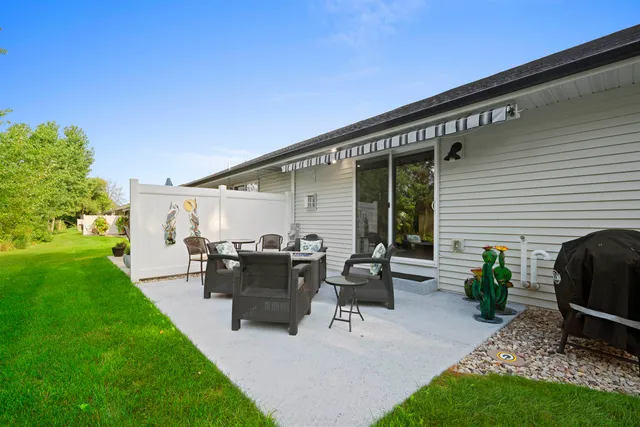 $399,900 | 1855 Southbridge Road, De Pere, WI 54115