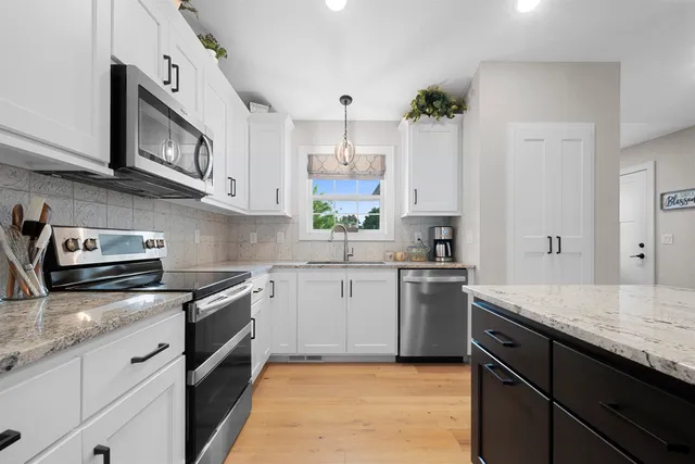 $399,900 | 1855 Southbridge Road, De Pere, WI 54115