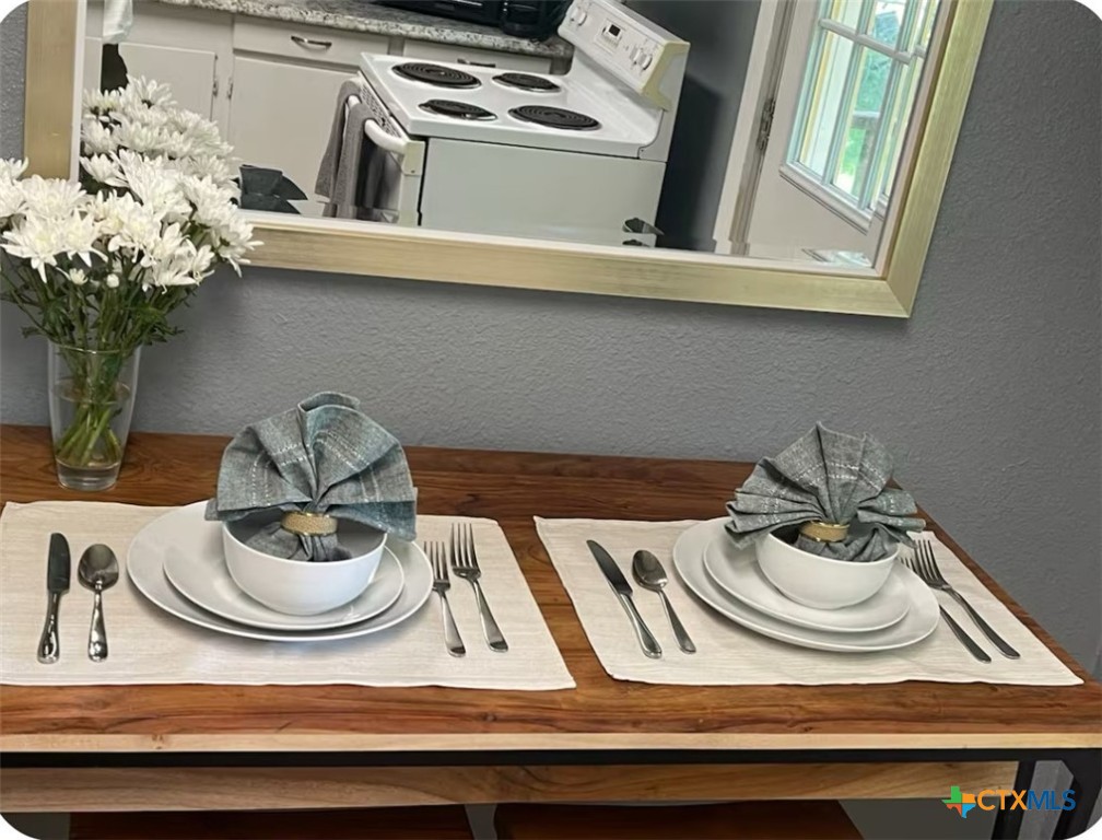 284 Perryman Street New Braunfels, TX 78130 - Photo 11 of 41