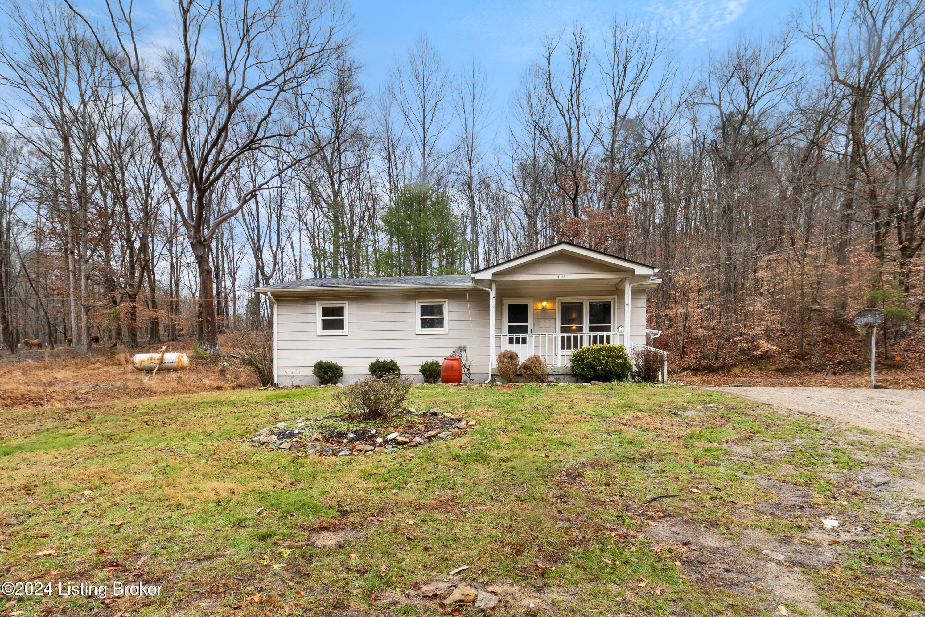 410 Roe Hill Road Brooks, KY 40109 - Photo 1 of 25 410 Roe Hill Road