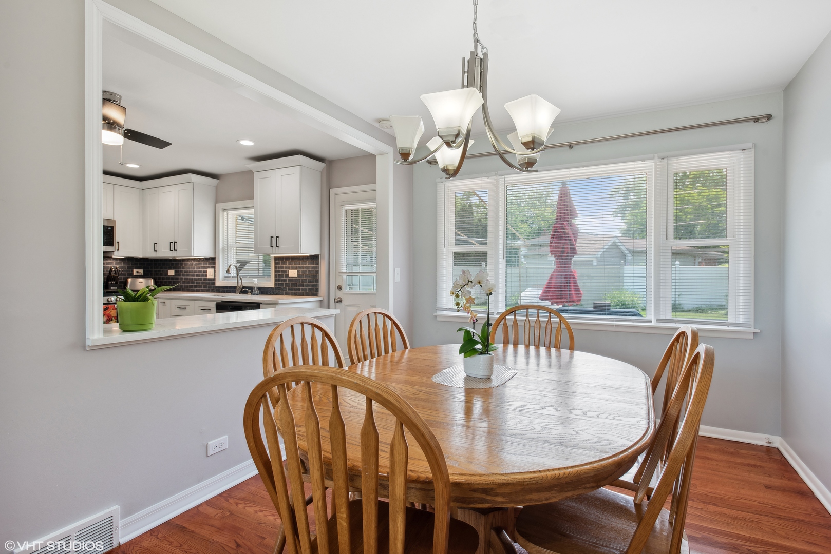 205 Dulles Road Des Plaines, IL 60016 - Photo 5 of 15 Gallery Image 5