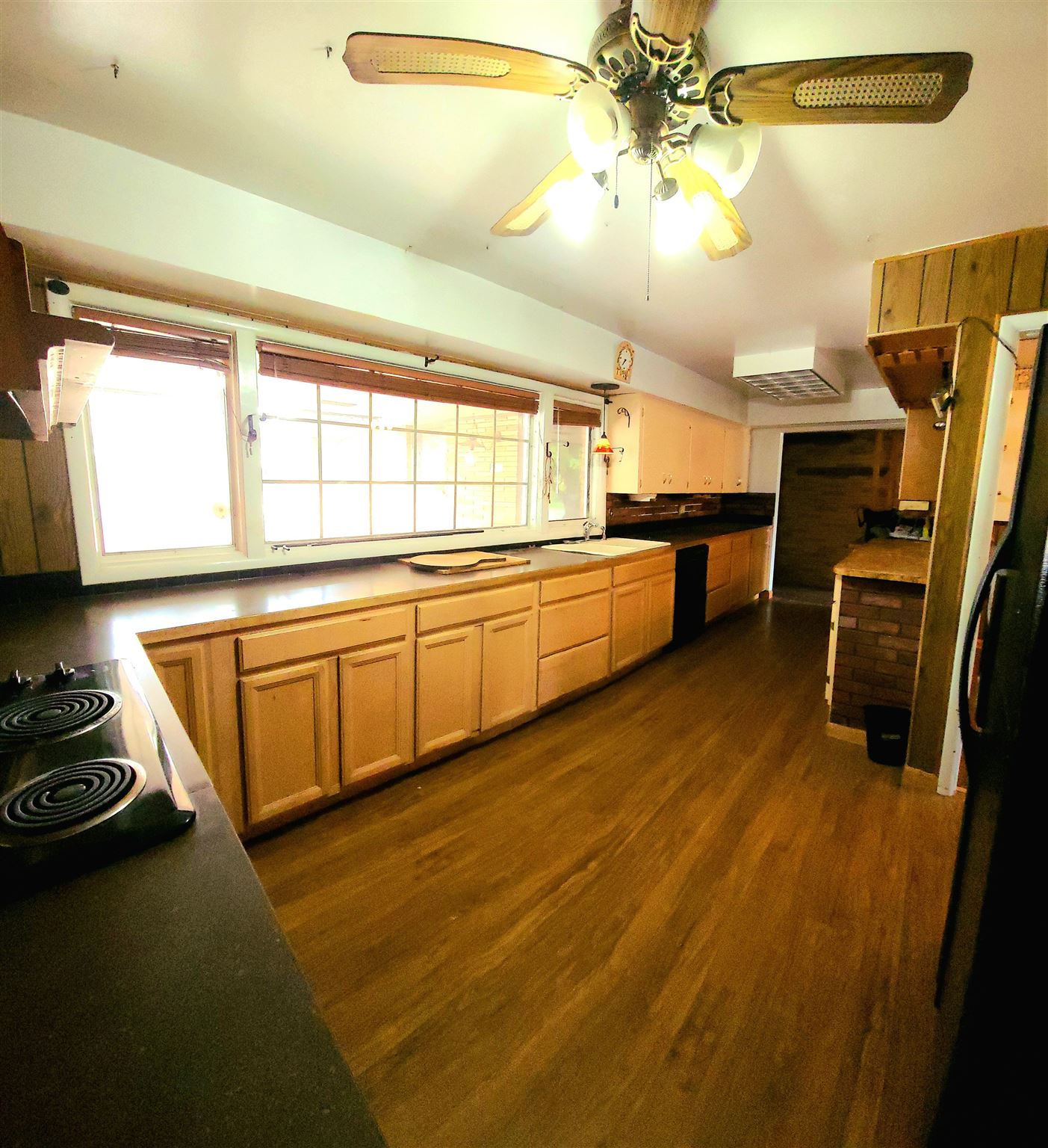 906 North Best Road Spokane Valley, WA 99216 - Photo 6 of 22 Gallery Image 6