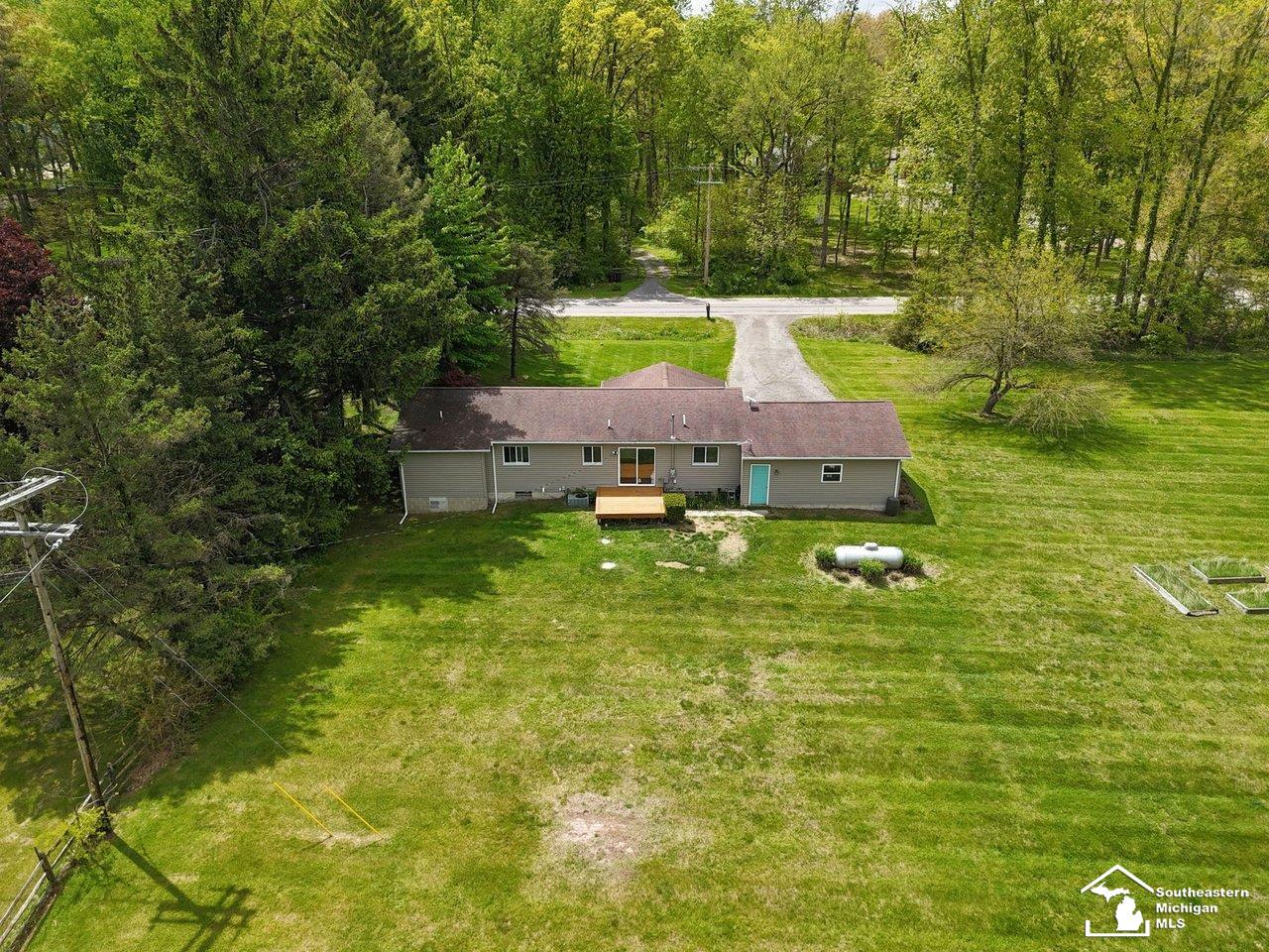 2037 Meanwell Road Dundee, MI 48131 - Photo 48 of 54