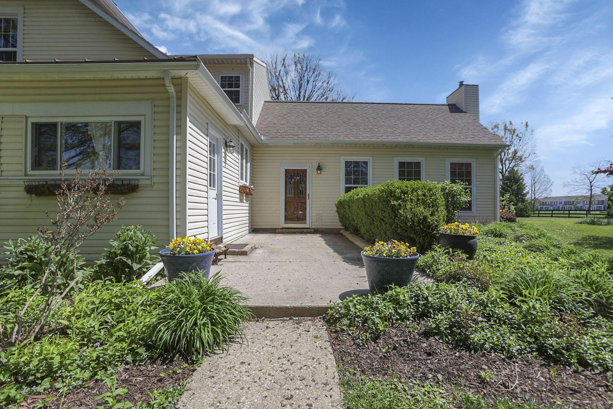 8056 Summit Road Southwest Reynoldsburg, OH 43068 - Photo 10 of 71 8-web-or-mls-0D3A8650
