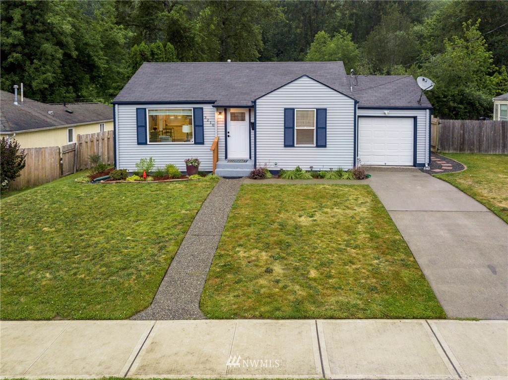 3210 Southeast 5th Street Renton, WA 98058 - Photo 2 of 23